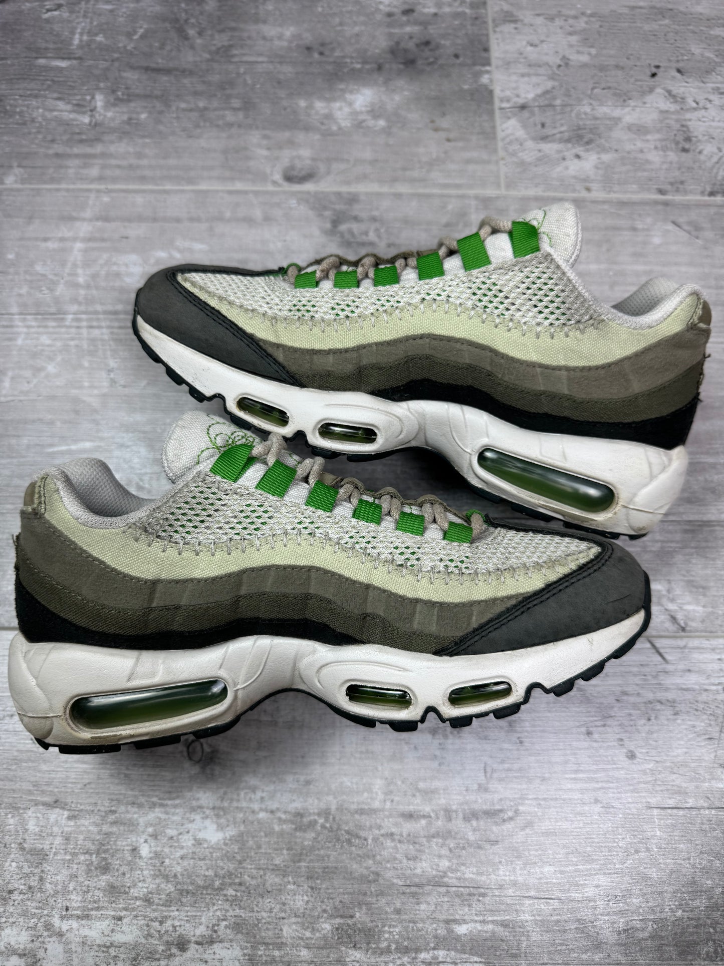 40 - Nike Air Max 95 'Earth Day' (W)