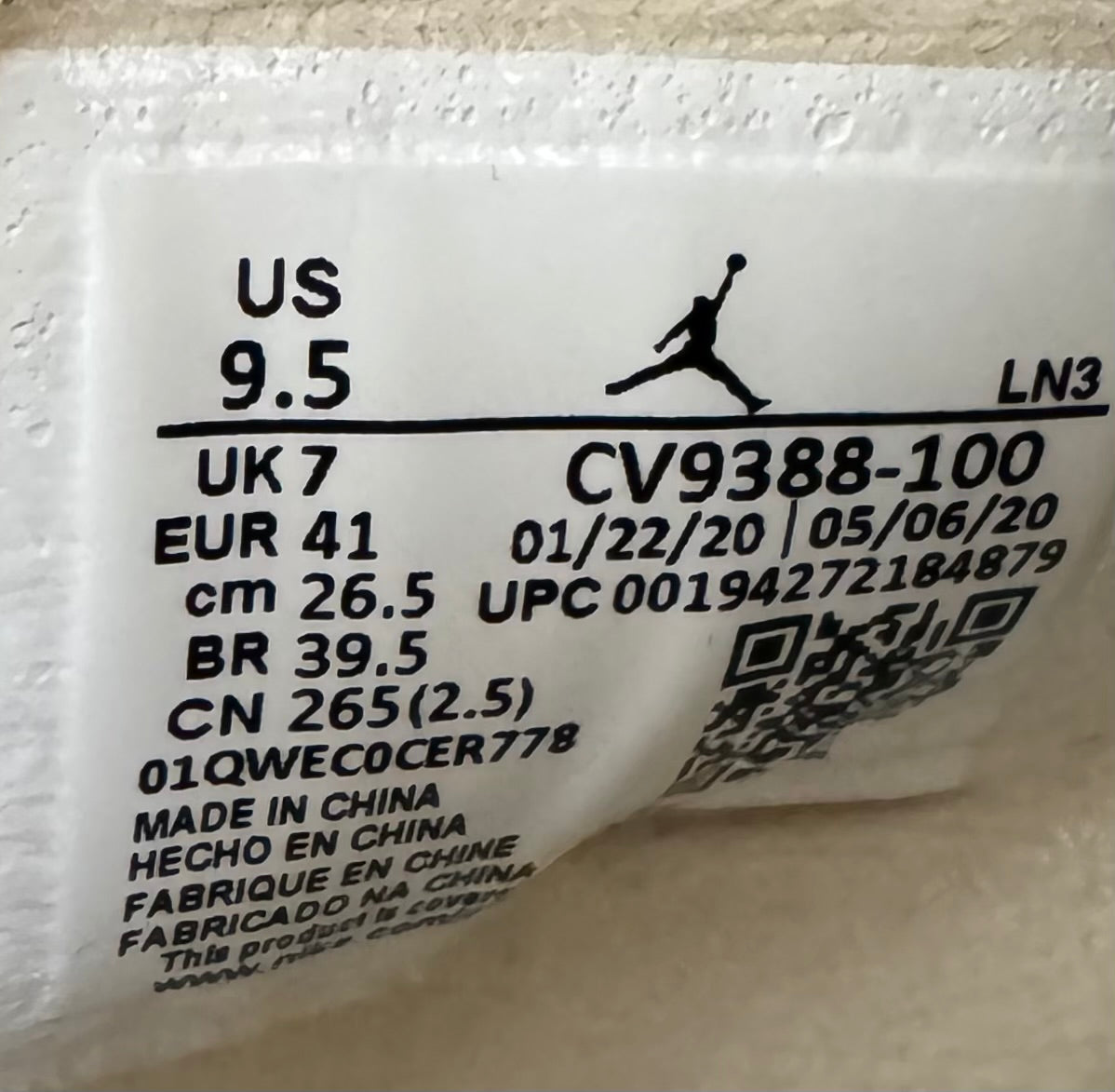 41 - Jordan Retro 4 x Off White