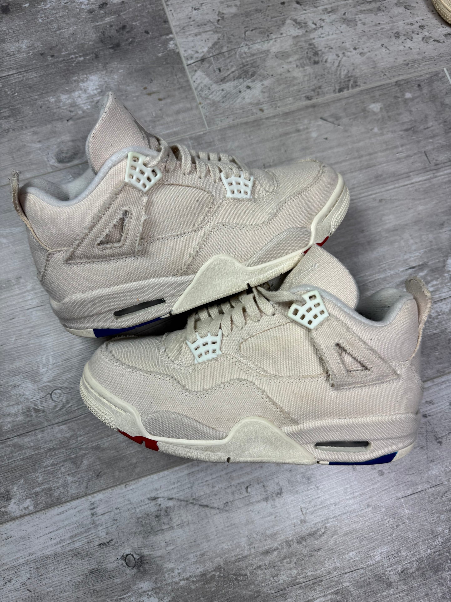 36.5 - Jordan 4 Retro 'Blank Canvas' (W)