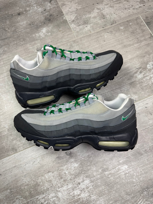 46 - Nike air max 95 OG 'Green' (2011)