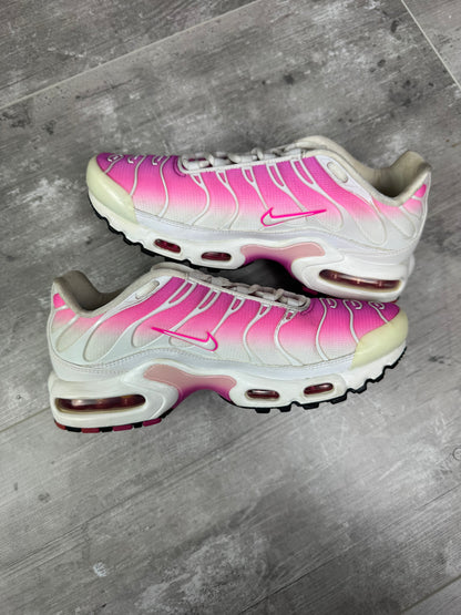 39 - Nike air max Plus TN 'Pink Fade'