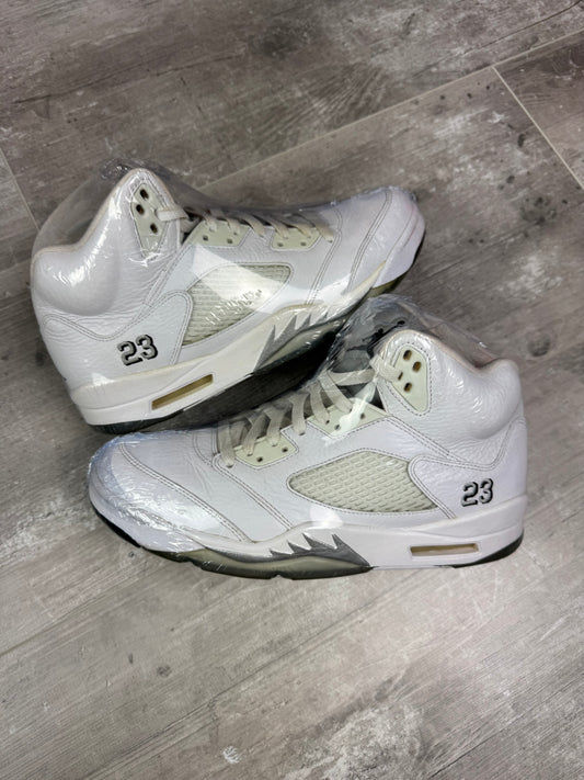 44 - Jordan 5 Metallic White 'White'