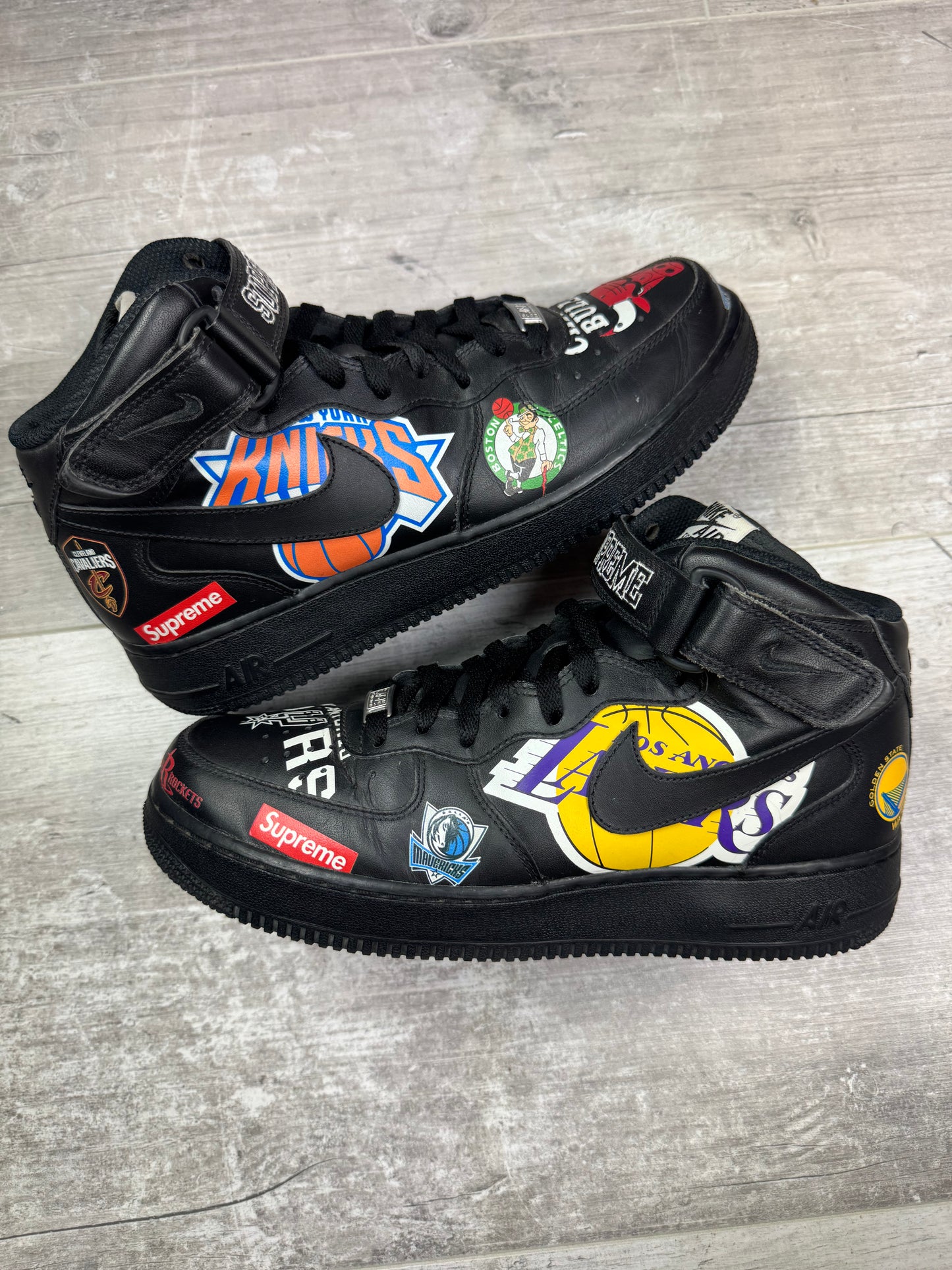 42.5 - Nike air force one mid x Supreme 'NBA Black'