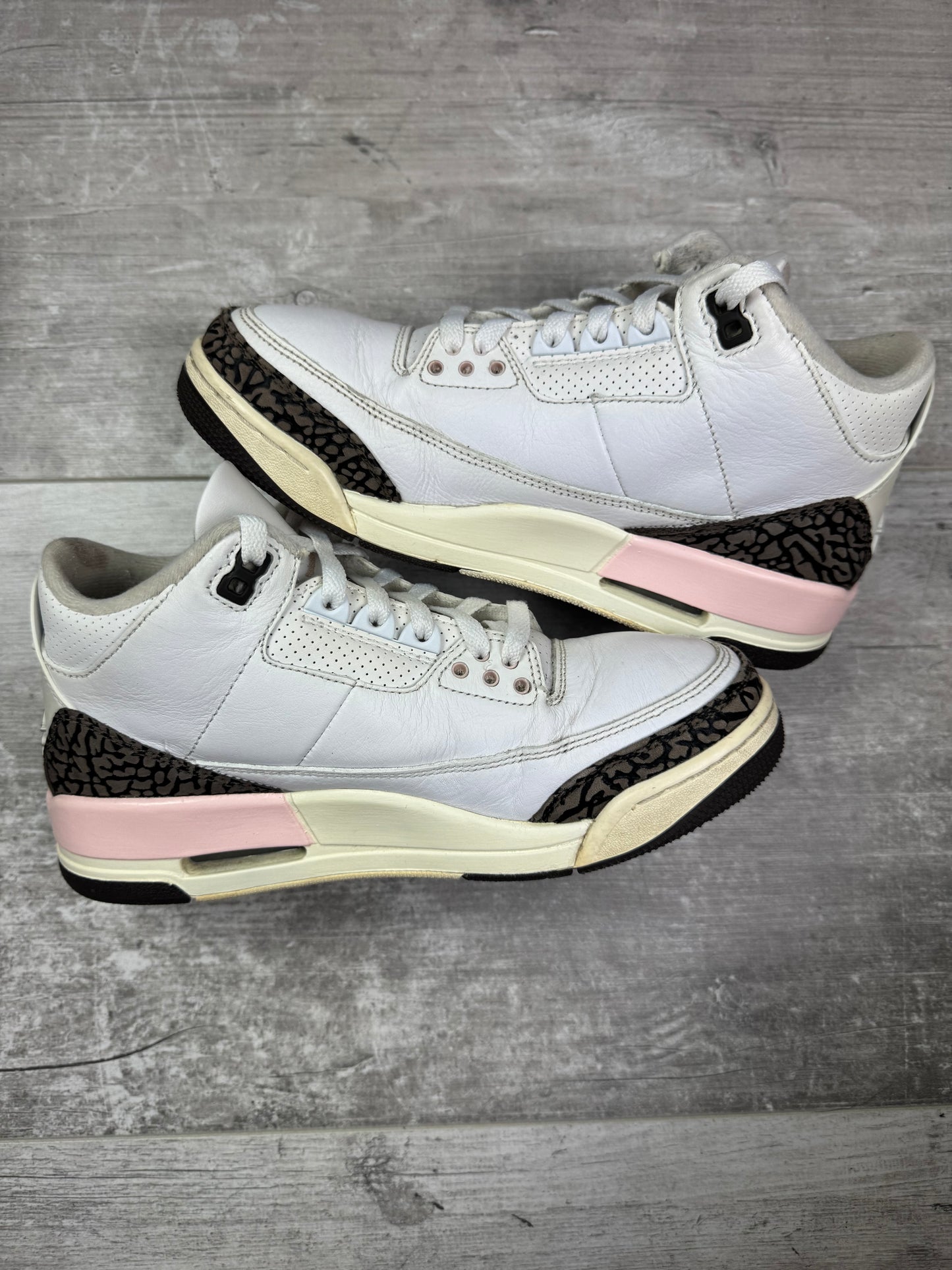 40 - Jordan 3 Retro 'Napolitean' (W)