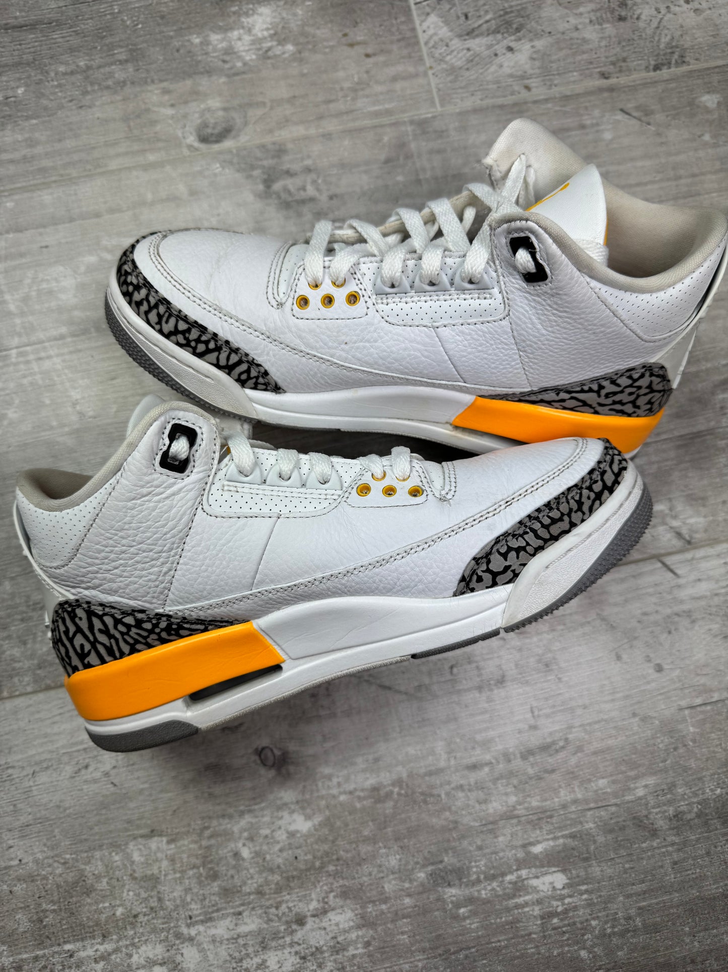 40.5 - Jordan 3 Retro 'Laser Orange' (W)