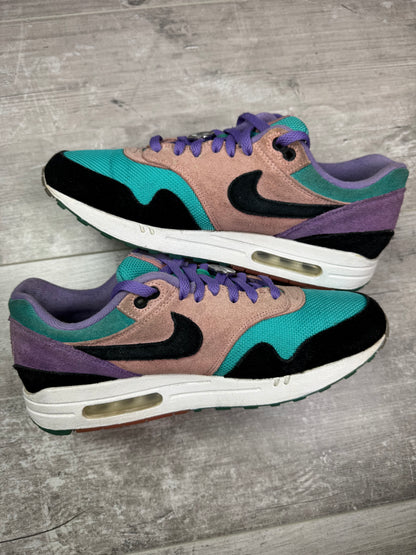 44.5 - Nike air max One 'Have a Nike Day'